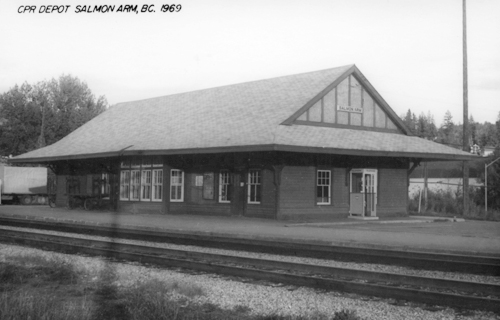 Image of railway station