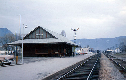 Image of railway station