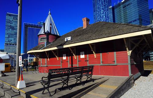 Don Station