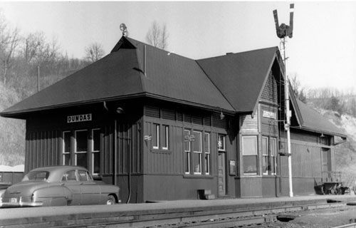 Dundas CN Station
