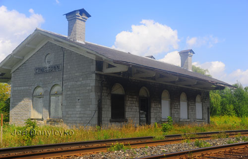 Ernestown CN Station