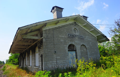 Ernestown CN Station
