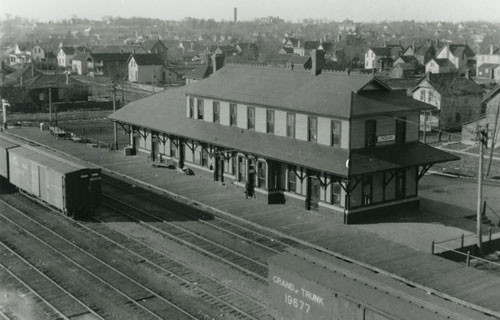 Lindsay GTR Station