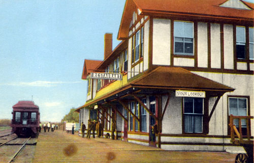 Sioux Lookout CN Station